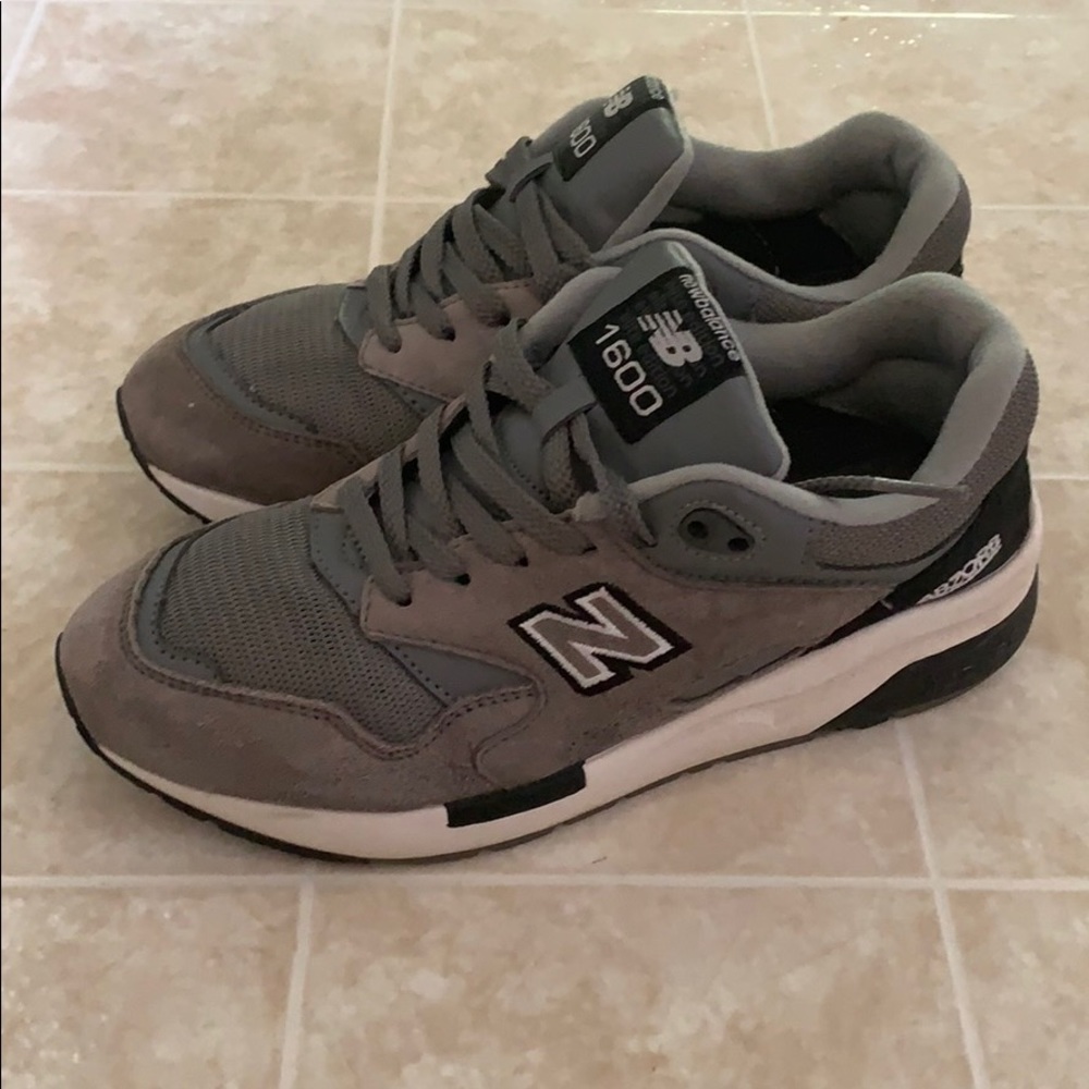 New Balance sneakers 👟